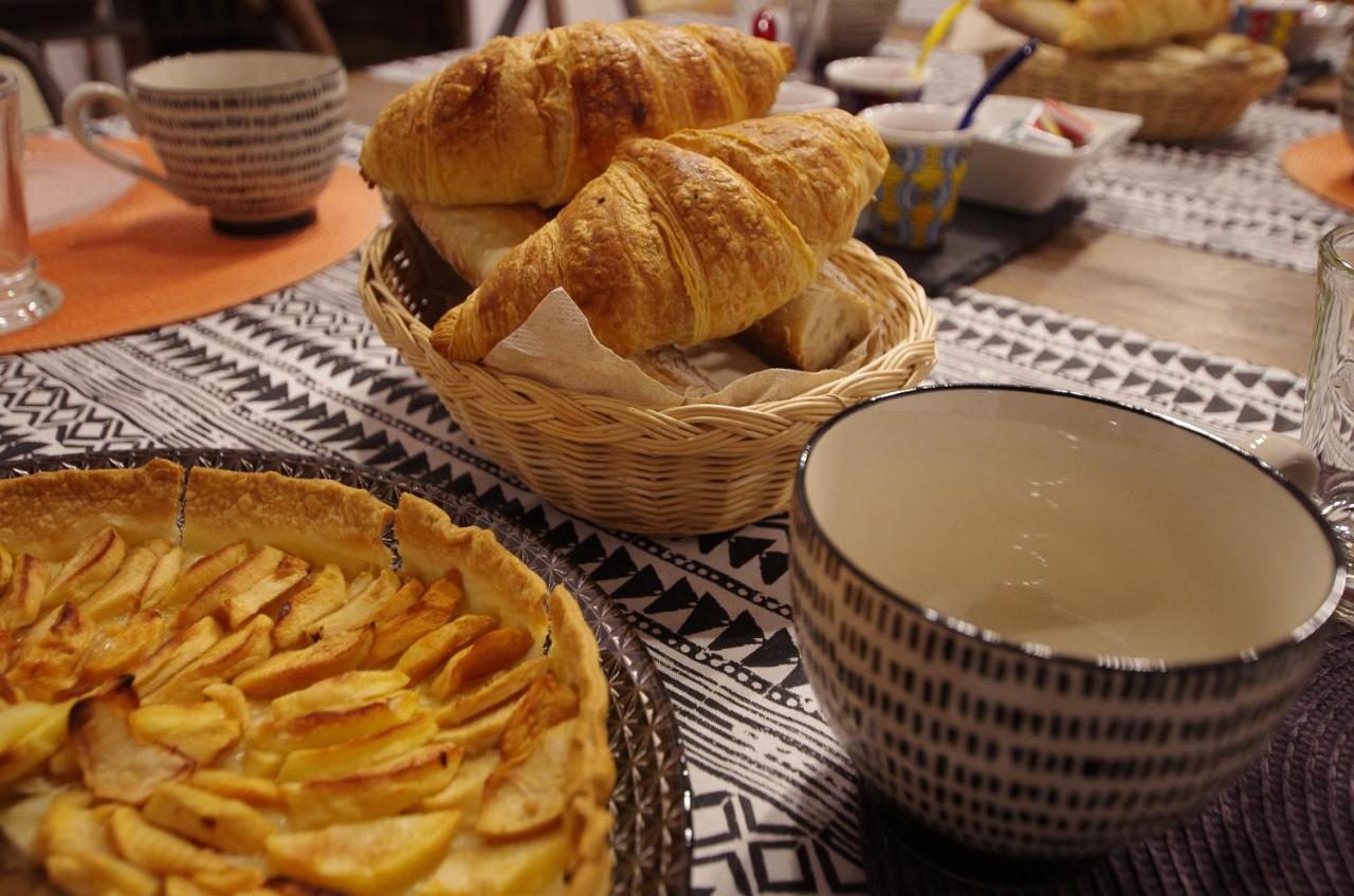 Logis Saint Leonard Bed & Breakfast Dompierre-sur-Mer Eksteriør bilde