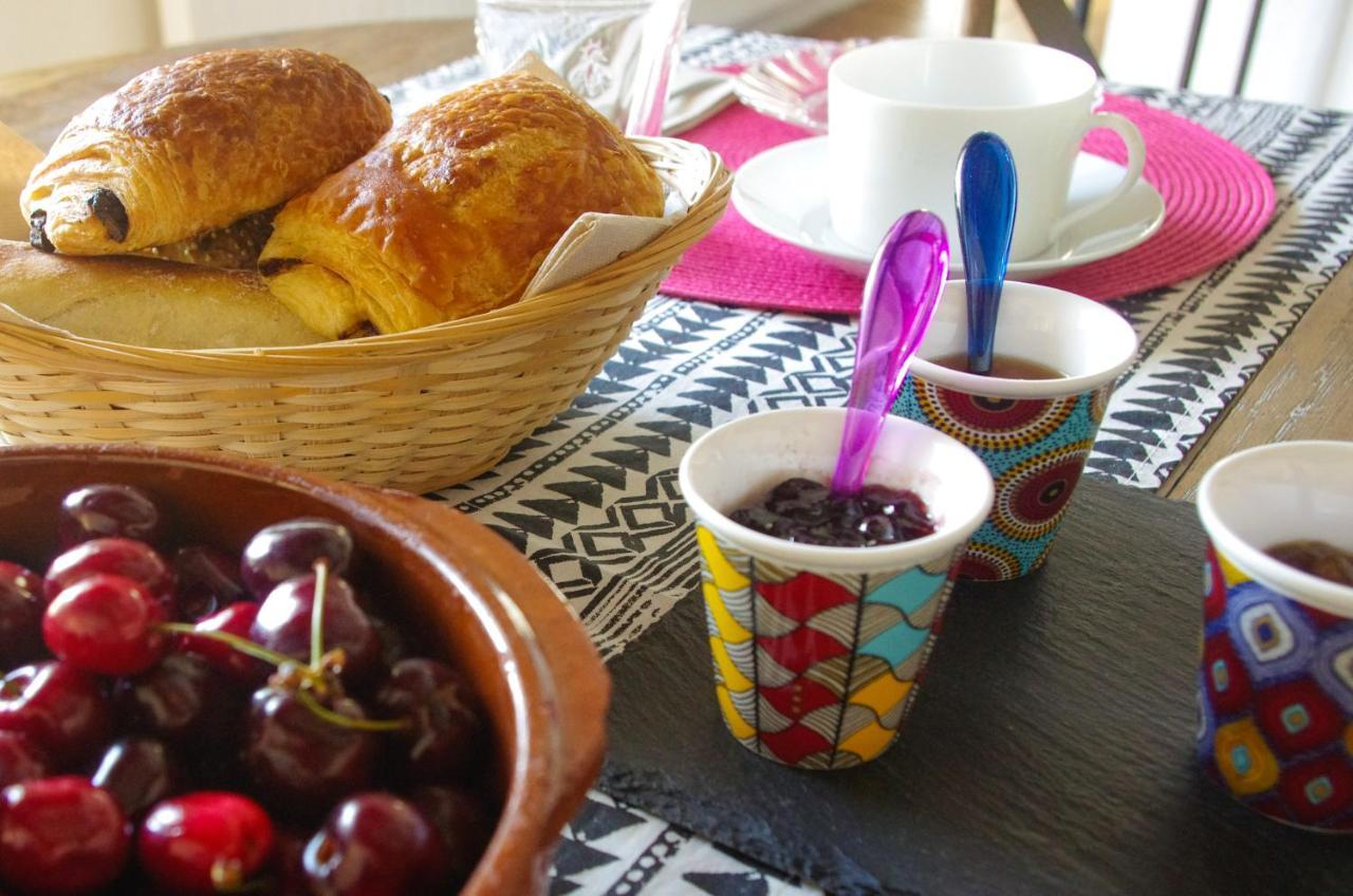 Logis Saint Leonard Bed & Breakfast Dompierre-sur-Mer Eksteriør bilde