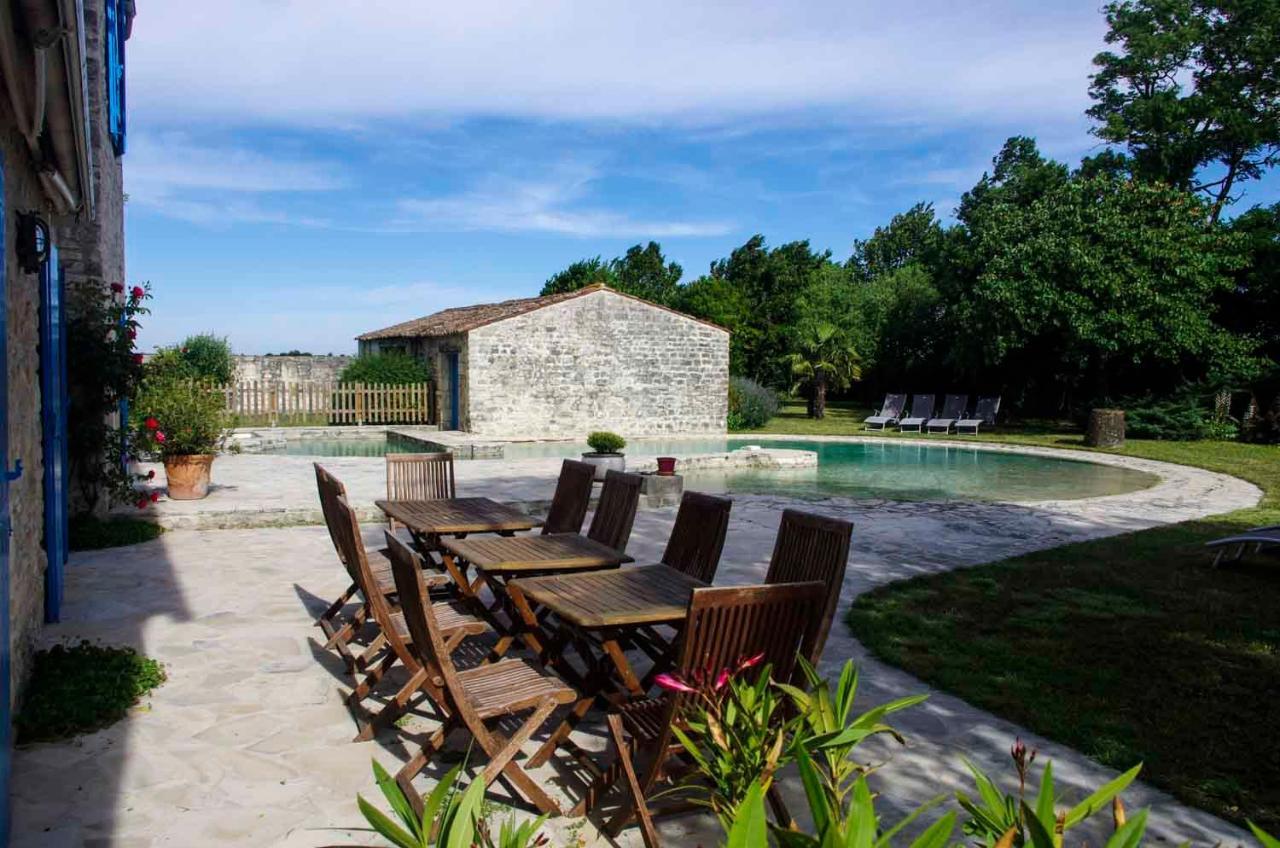 Logis Saint Leonard Bed & Breakfast Dompierre-sur-Mer Eksteriør bilde