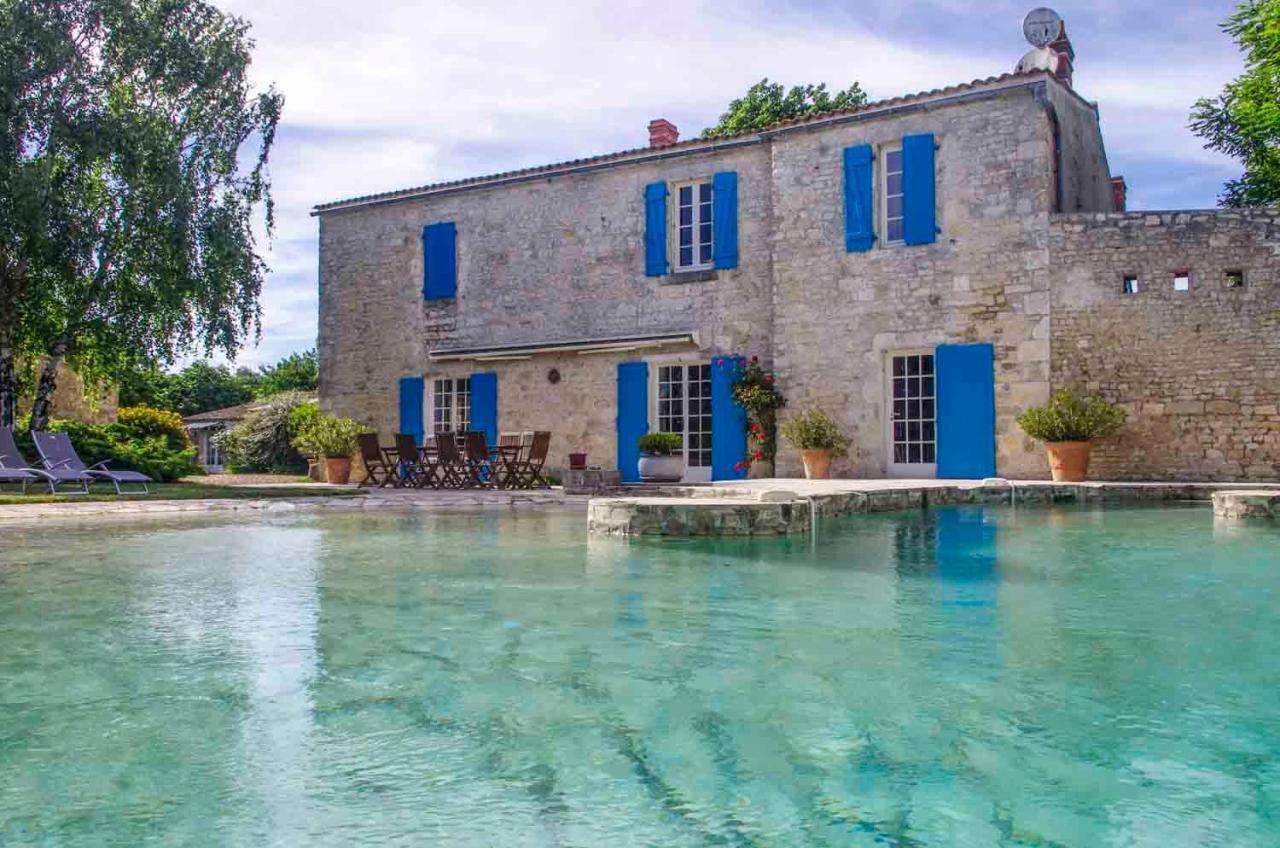 Logis Saint Leonard Bed & Breakfast Dompierre-sur-Mer Eksteriør bilde