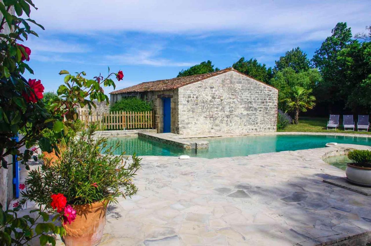 Logis Saint Leonard Bed & Breakfast Dompierre-sur-Mer Eksteriør bilde