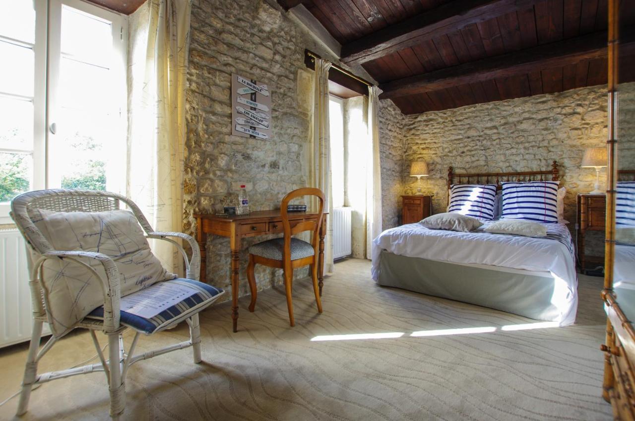 Logis Saint Leonard Bed & Breakfast Dompierre-sur-Mer Eksteriør bilde