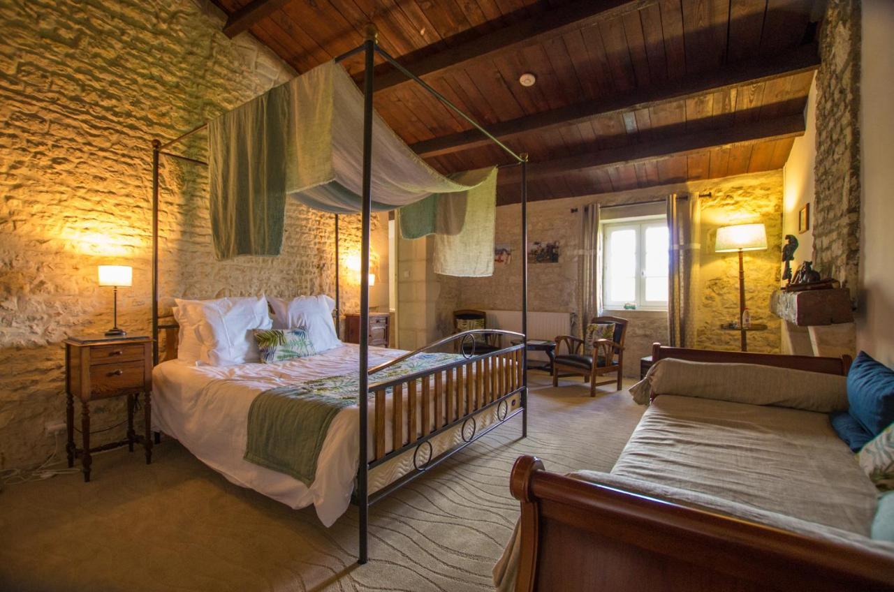 Logis Saint Leonard Bed & Breakfast Dompierre-sur-Mer Eksteriør bilde